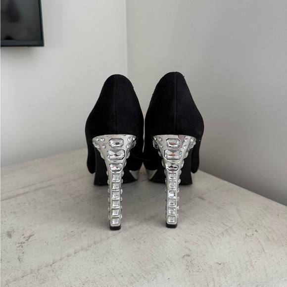 Simply Vera Vera Wang Black and Silver High Heels - Picture 4 of 9